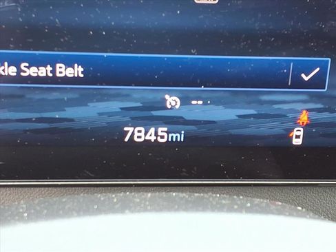 Used 2024 Chevrolet Traverse LT w/ LPO, Floor Liner Package image 29