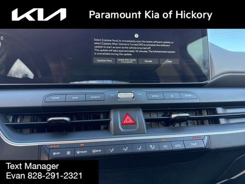 Used 2025 Kia K4 LXS image 18