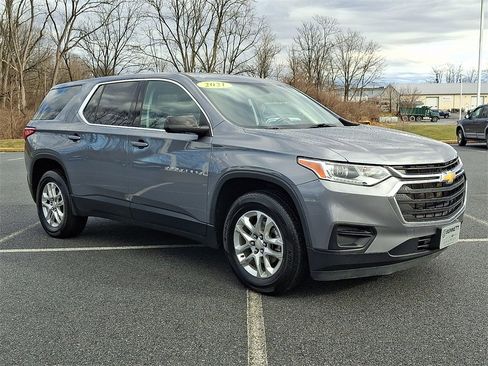 Used 2021 Chevrolet Traverse LS w/ LPO, Floor Liner Package image 3