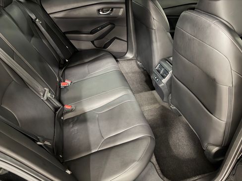 Used 2025 Honda Accord Sport image 38