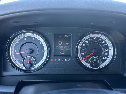 Used 2019 RAM 1500 Express image 8