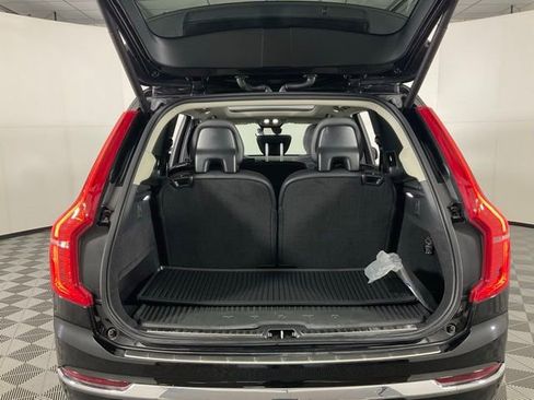 Certified 2024 Volvo XC90 B5 Core w/ Protection Package Premier image 34