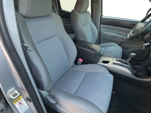 Used 2014 Toyota Tacoma 4x4 Double Cab w/ TRD Off-Road Package image 17