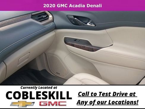 Used 2020 GMC Acadia Denali w/ Denali Ultimate Package AWD/4WD image 23