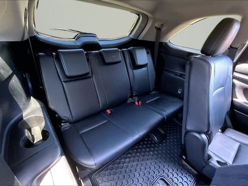 Used 2019 Toyota Highlander SE AWD/4WD image 26