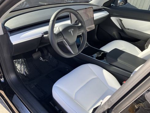 Used 2020 Tesla Model 3 Long Range image 6