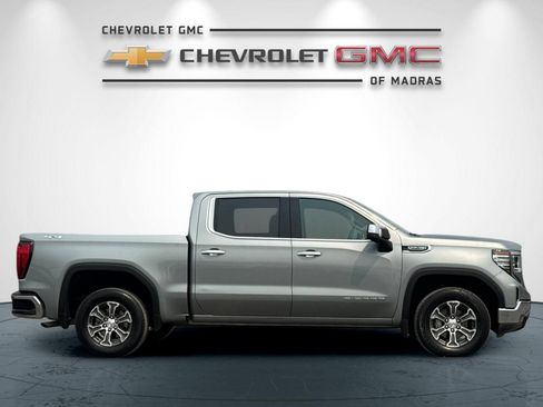 Used 2025 GMC Sierra 1500 SLT AWD/4WD image 2