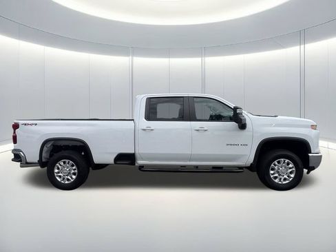 Used 2025 Chevrolet Silverado 3500 LT w/ Safety Package AWD/4WD image 5