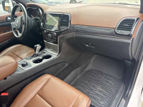 Used 2021 Jeep Grand Cherokee Overland image 10