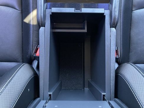 Used 2022 Nissan Pathfinder SL image 29