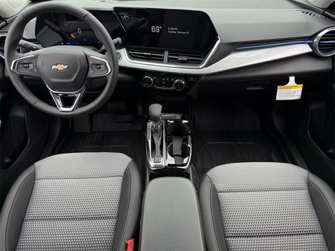 New 2026 Chevrolet Trax LT w/ Driver Confidence Package image 10