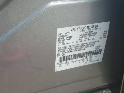 Used 2023 Ford Edge Titanium AWD/4WD image 46