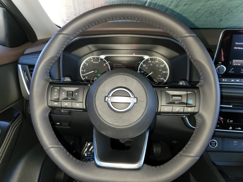 Used 2023 Nissan Rogue SV w/ SV Premium B Package FWD image 23