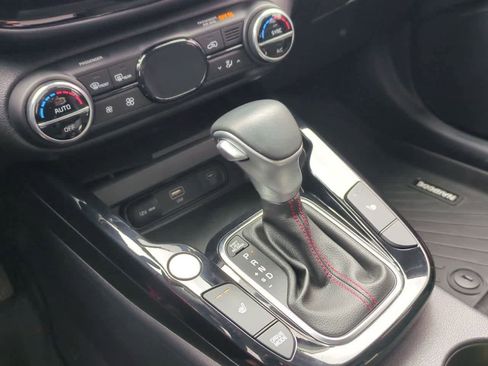 Used 2024 Kia Soul GT-Line w/ GT-Line Technology Package FWD image 33