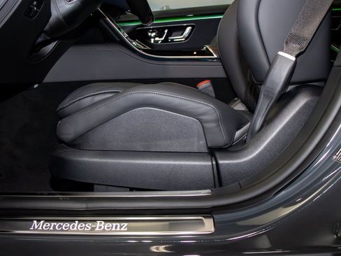 Used 2026 Mercedes-Benz S 580 4MATIC Sedan image 16