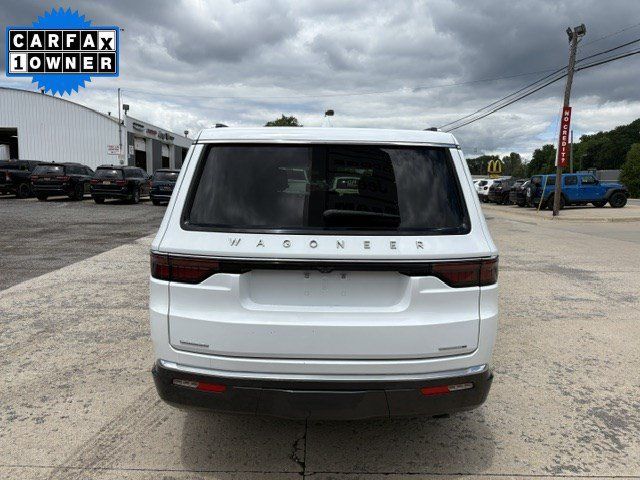 Used 2022 Jeep Wagoneer Series II AWD/4WD image 5