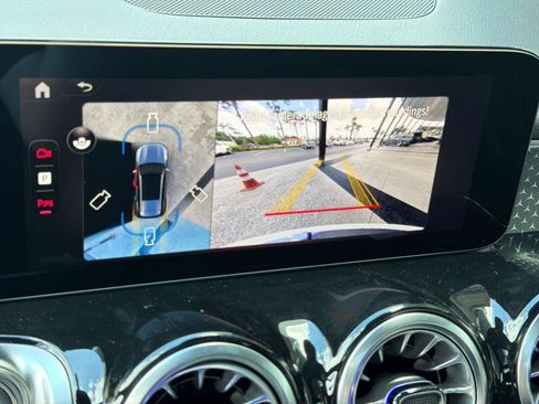 New 2026 Mercedes-Benz GLB 250 4MATIC image 23