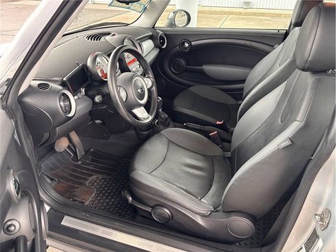 Used 2009 MINI Cooper Clubman Hardtop FWD image 11