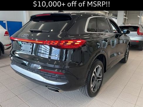 Used 2025 Audi Q5 Premium AWD/4WD image 8