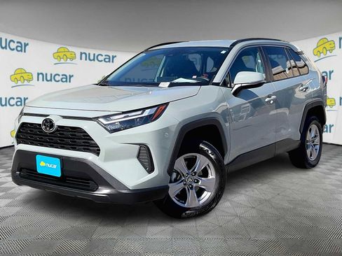 Used 2023 Toyota RAV4 XLE image 3