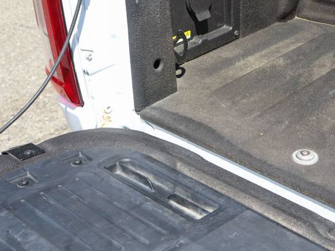 Used 2022 Ford F150 Lariat w/ Equipment Group 502A High AWD/4WD image 9