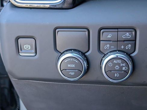 Used 2024 GMC Sierra 1500 Denali RWD image 22