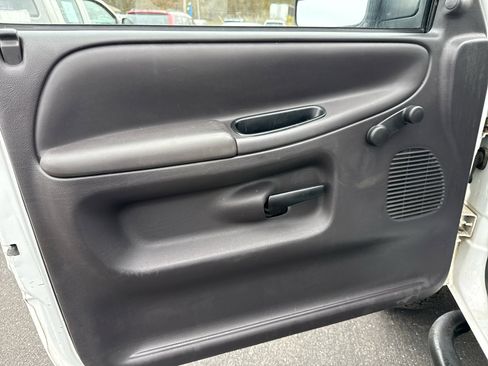 Used 2000 Dodge Ram 1500 Truck 4x4 Regular Cab image 12