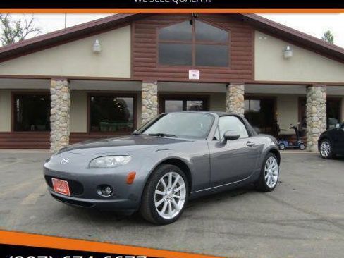 Used 2006 MAZDA MX-5 Miata Sport RWD image 1