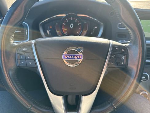 Used 2015 Volvo S60 T5 Premier w/ Climate Package image 13