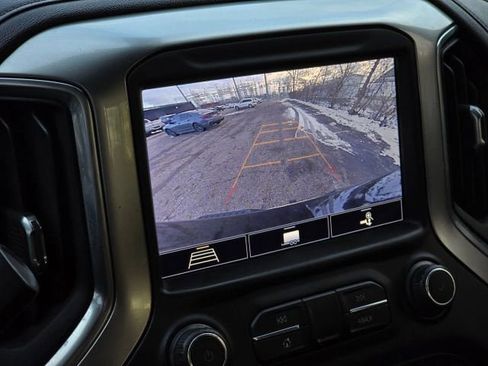 Used 2020 Chevrolet Silverado 1500 LT w/ Convenience Package image 22