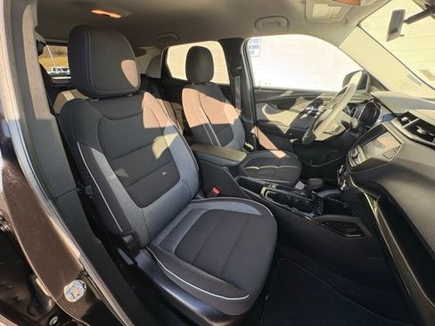 Used 2023 Chevrolet TrailBlazer LT image 27