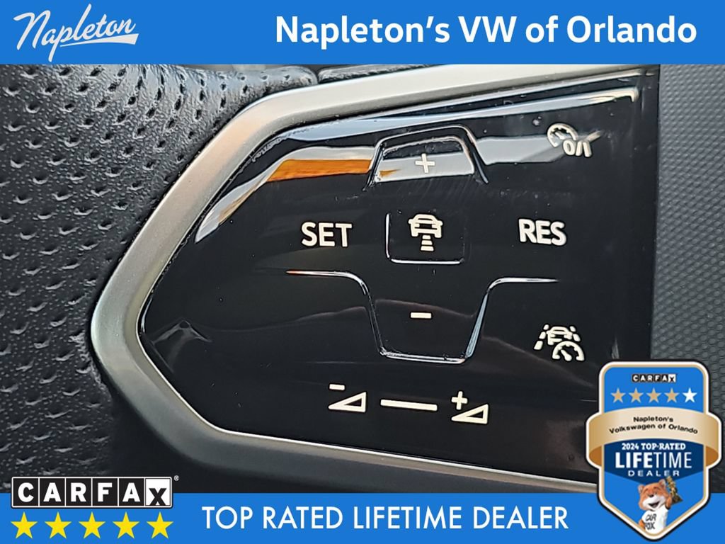 Used 2024 Volkswagen Tiguan SE R-Line FWD image 25