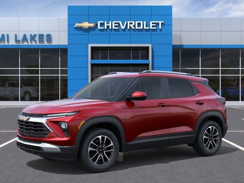 New 2026 Chevrolet TrailBlazer LT image 2