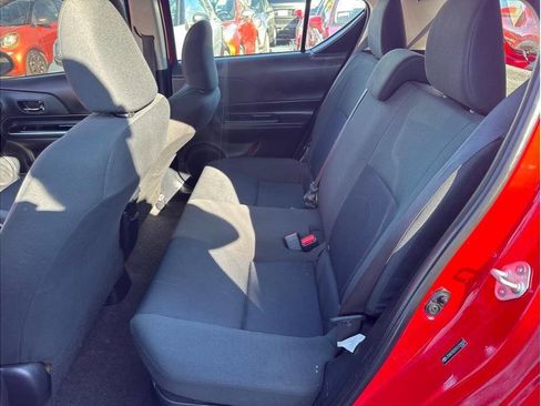 Used 2016 Toyota Prius C Two image 27