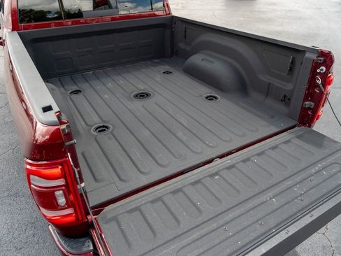 Used 2024 RAM 3500 Laramie image 30