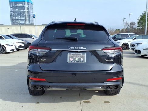 Used 2021 Maserati Levante S image 8