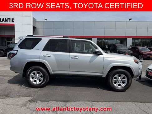 Certified 2024 Toyota 4Runner SR5 AWD/4WD image 37