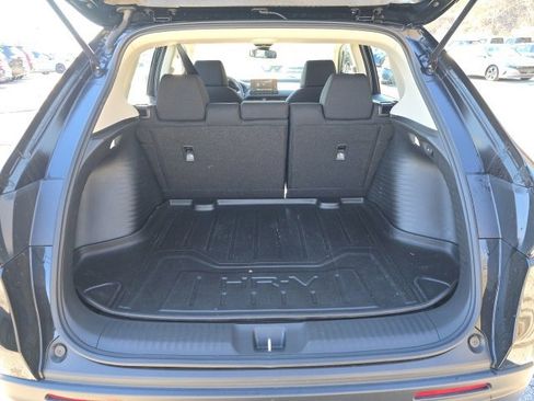 Used 2025 Honda HR-V LX image 4