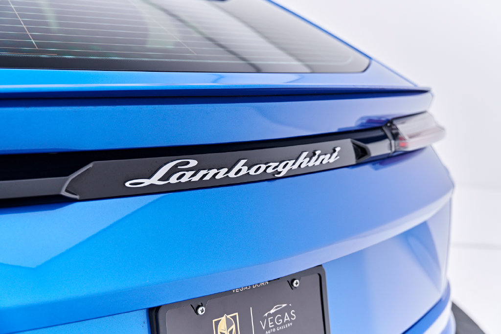 Used 2020 Lamborghini Urus AWD/4WD image 22
