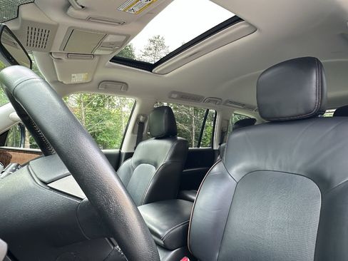 Used 2018 Nissan Armada SL w/ Moonroof Package AWD/4WD image 14