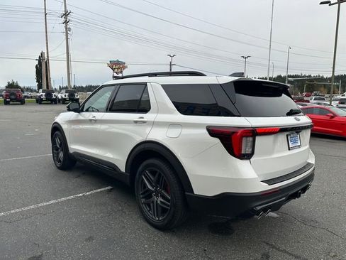 New 2026 Ford Explorer ST w/ Sun And Sound Package image 5