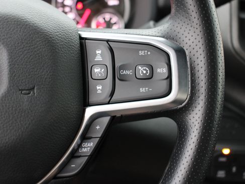 Used 2025 RAM 3500 Tradesman w/ Chrome Appearance Group image 12