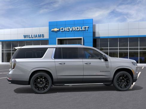 New 2026 Chevrolet Suburban Premier AWD/4WD image 5