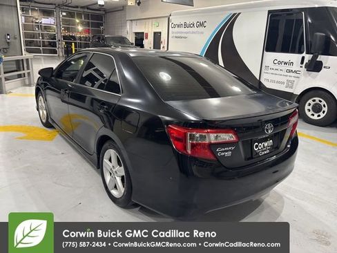 Used 2013 Toyota Camry SE image 6