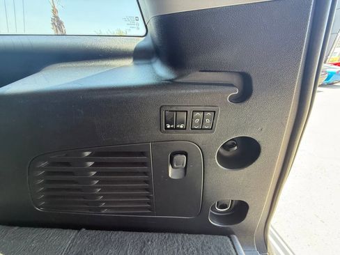 Used 2020 Chevrolet Suburban Premier image 15