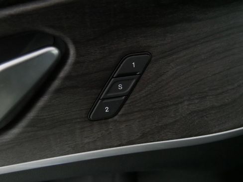 Used 2022 Jeep Grand Cherokee Limited 4xe image 14