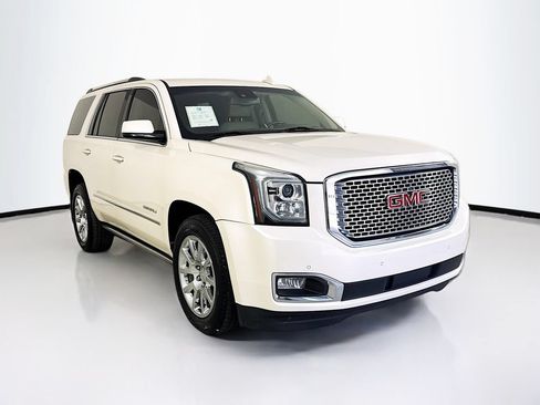 Used 2015 GMC Yukon Denali w/ Premium Package AWD/4WD image 1