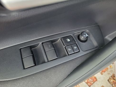 Used 2021 Toyota Corolla LE FWD image 16