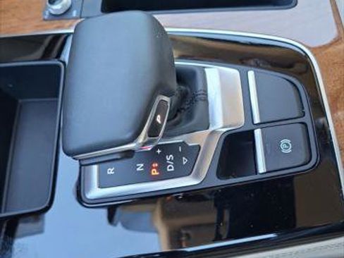 Certified 2023 Audi Q5 2.0T Premium Plus w/ Premium Plus Package AWD/4WD image 19