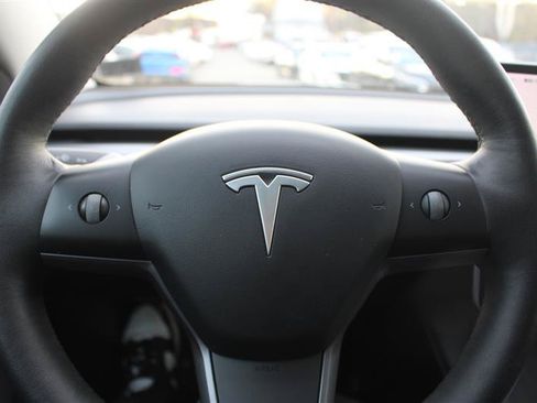 Used 2022 Tesla Model 3 Long Range AWD/4WD image 12